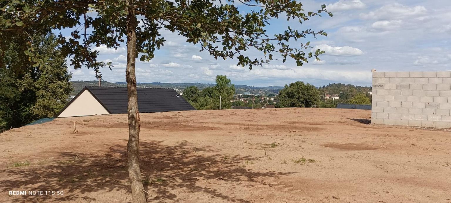 BRIVE-LA-GAILLARDE NOUVEAUTE PROPRIETES PRIVEES : Brive OUEST Terrain PLAT constructible de 500 m2 2