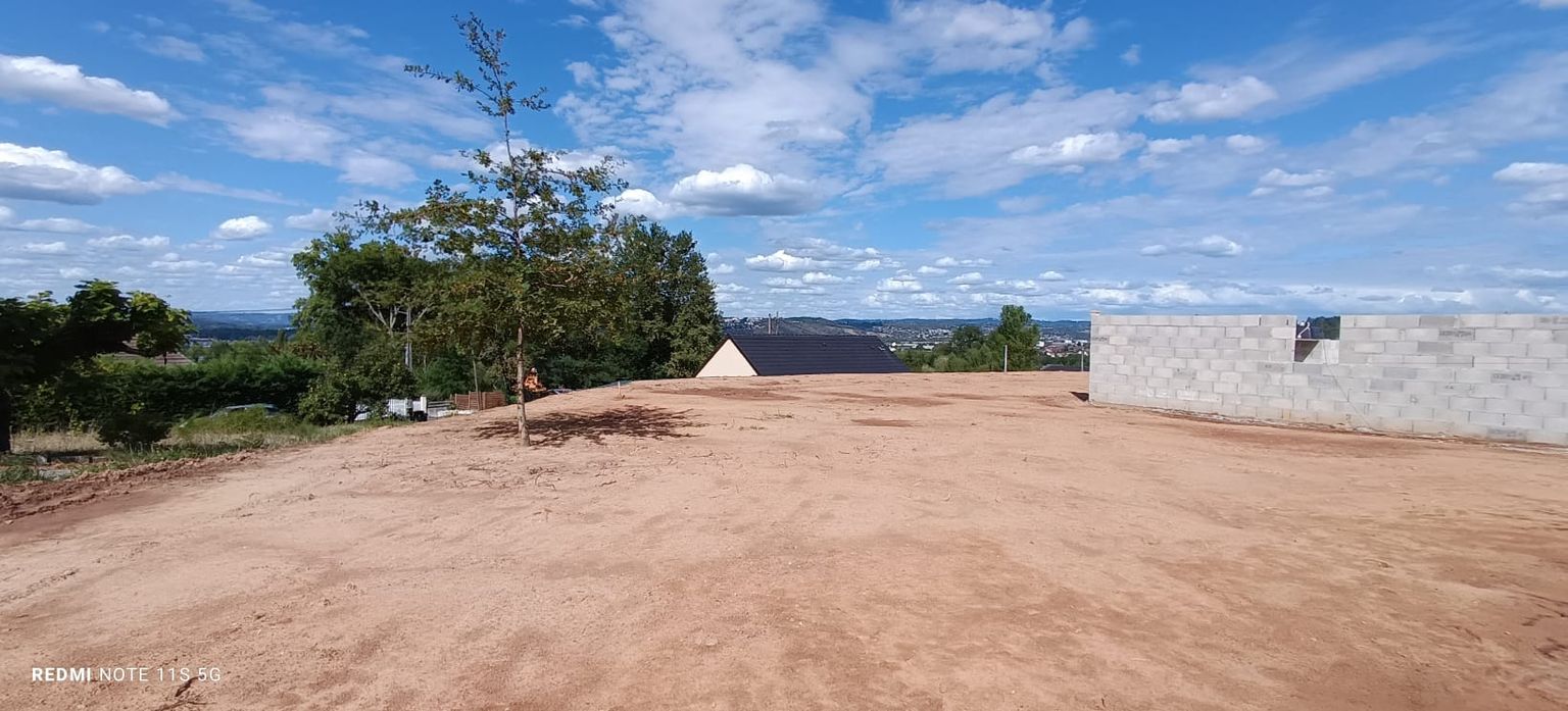 BRIVE-LA-GAILLARDE NOUVEAUTE PROPRIETES PRIVEES : Brive OUEST Terrain PLAT constructible de 500 m2 3