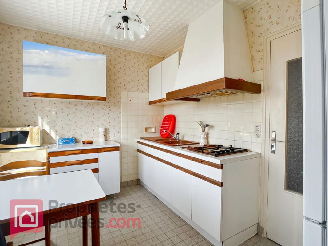 CHATEL-CENSOIR Maison Chatel Censoir 4 pièce(s) 80 m2 3