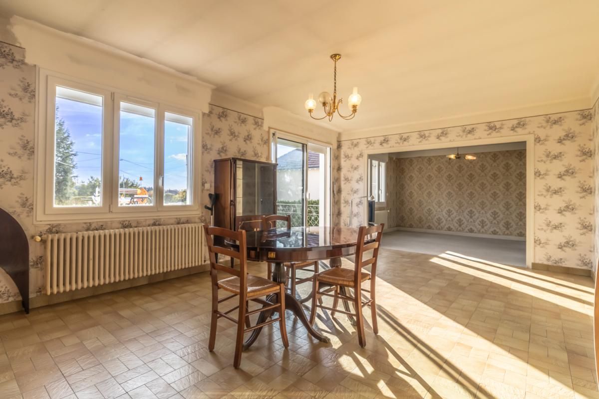 GIEVRES Maison Gièvres 6 pièce(s) 142 m2 3