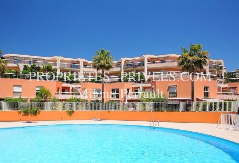 NICE NICE OUEST -  3 PIECES - TERRASSE DE 30 M²  + GARAGE FERME 2