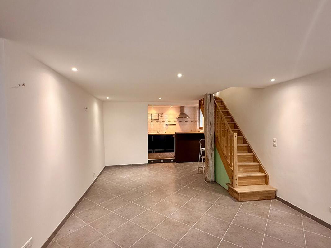 Maison de ville a Joigny 4 pièce(s) 82 m2