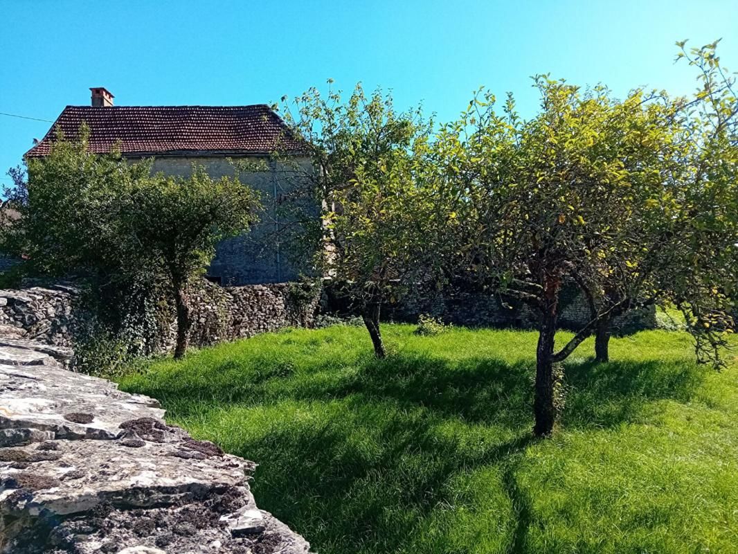 SAINT-JEAN-DE-LAUR Maison 2 pièces 48 m2 1