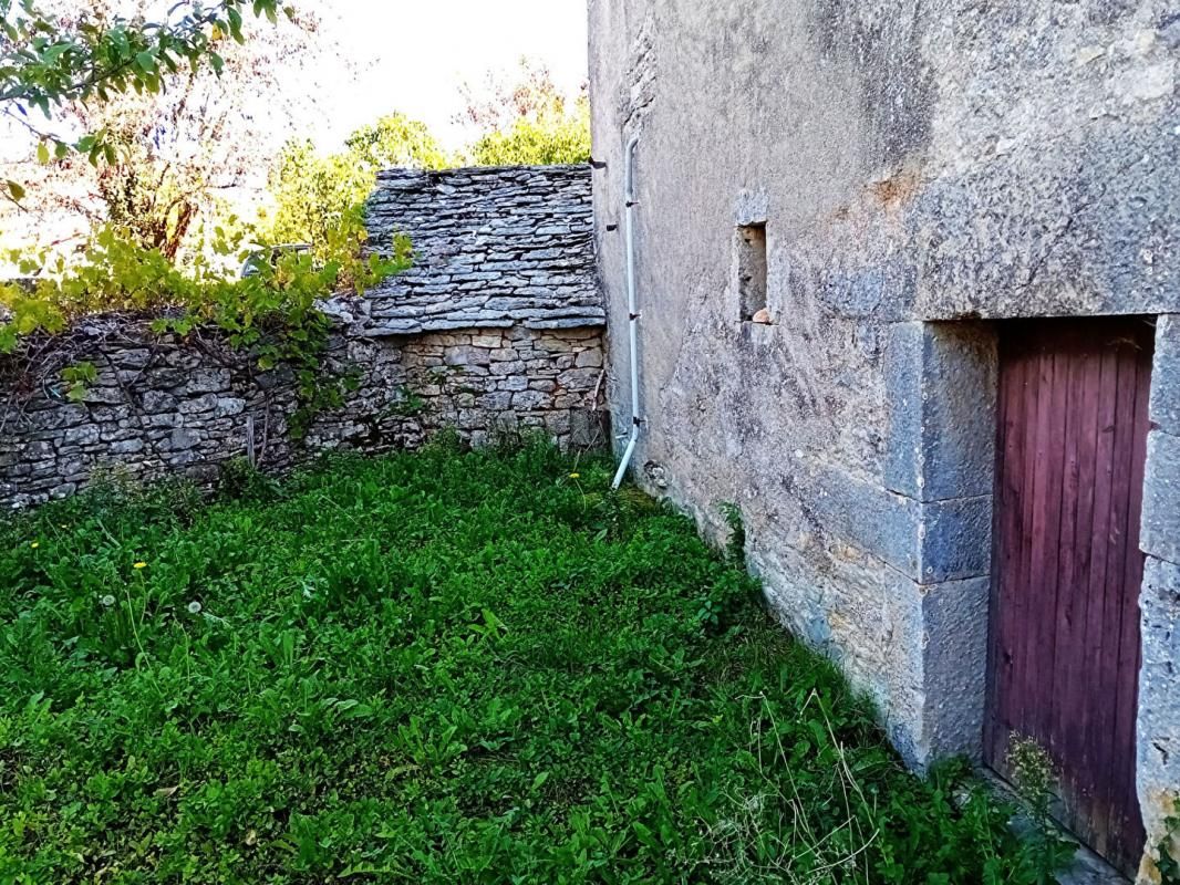 SAINT-JEAN-DE-LAUR Maison 2 pièces 48 m2 4