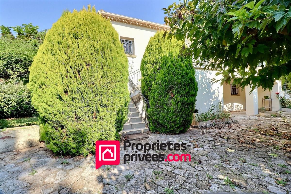 UZES Proche Uzès, Maison individuelle sur terrain de 1OOO m2 3