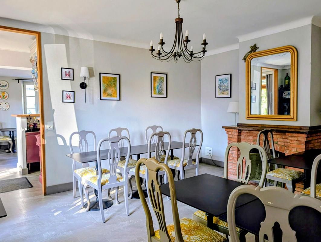 CAZERES Maison Cazeres 8 pièce(s) 238 m2 avec garage et jardin 3