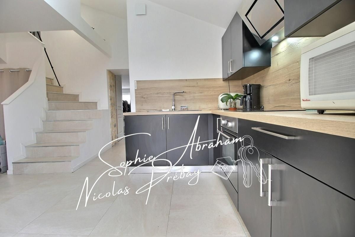 JANVILLE Maison rénovée, 2 chambres et bureau avec jardin et garage 1