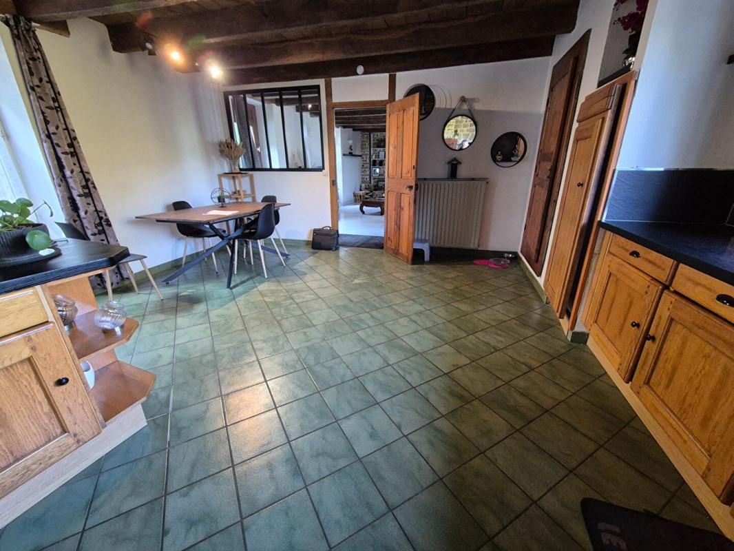 HENNEBONT Belle Longère atypique de 162 m2 habitables, rénovée avec goût dans le Morbihan ? (15 kms de Lorient ? 1 km d'Hennebont ? 6 kms de Languidic - 15 kms de la mer) 4