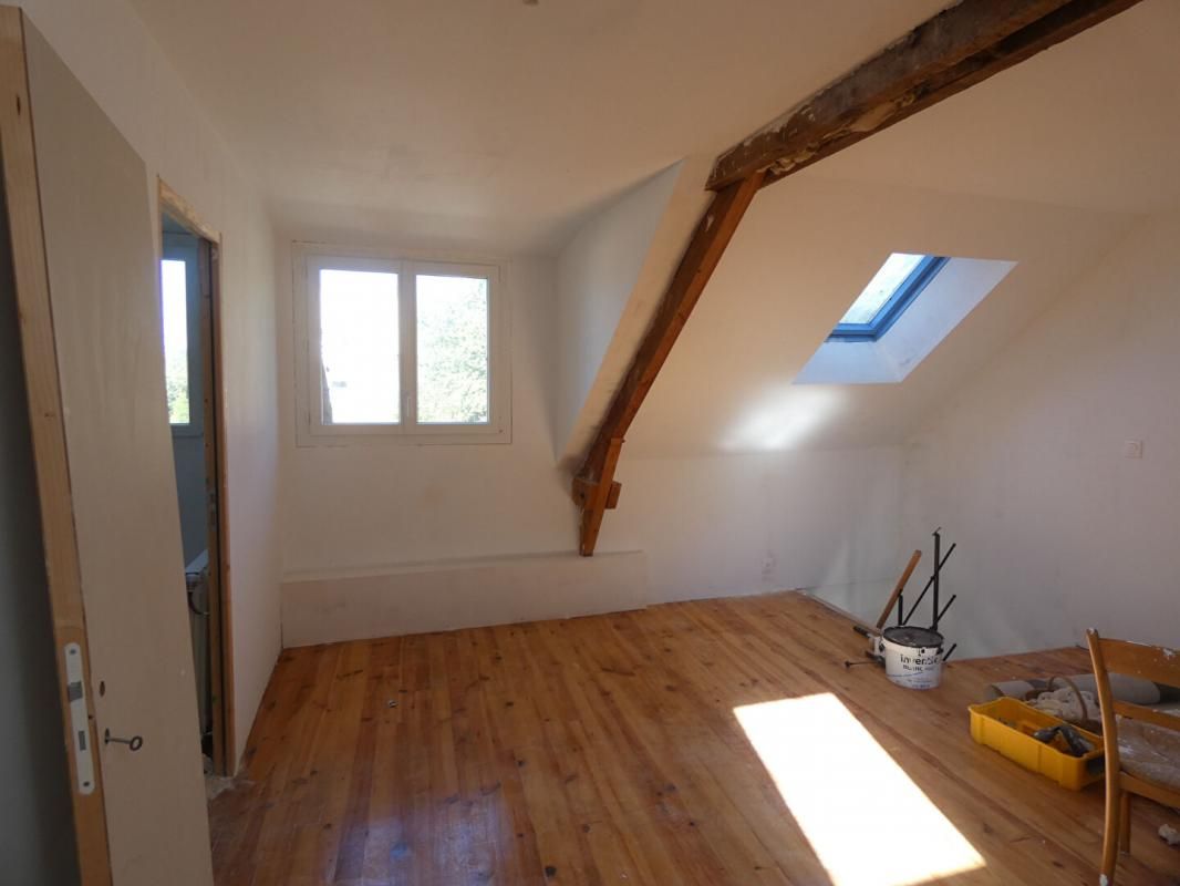 SEVERAC Maison en pierre 5 pièce(s) 88.2 m2 3