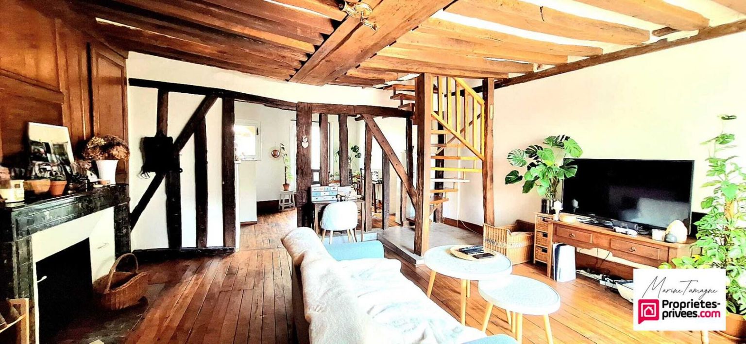 COMPIEGNE Coup de coeur au centre ville de Compiègne -  CACHET ET LUMINOSITÉ GARANTIS ! 3