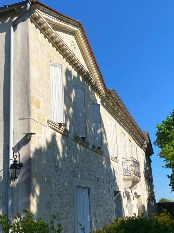 FRONSAC EXCLUSIVITÉ RARE : L'écrin du fronsacais - Votre signature au coeur de l'histoire viticole 4