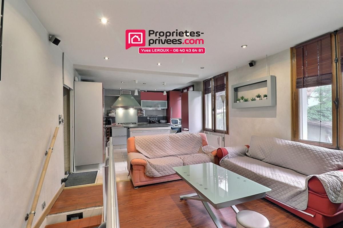 TRES GRAND TYPE 2 Annecy Romains PARKING PRIVÉ