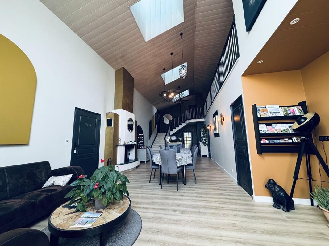 CHEMILLé-EN-ANJOU EXCLUSIVITÉ ? Propriété d'exception de 380 m² sur 2 hectares 2