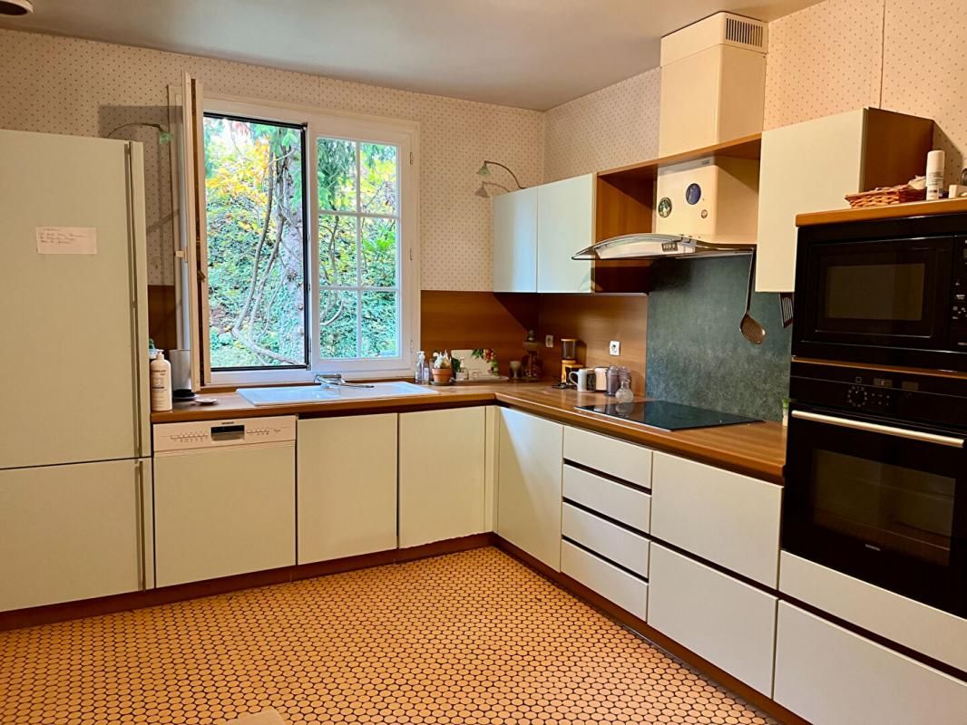 ORGEVAL Maison Orgeval 6 pièce(s) 170 m2 4 chambres Terrain 1507m2 4