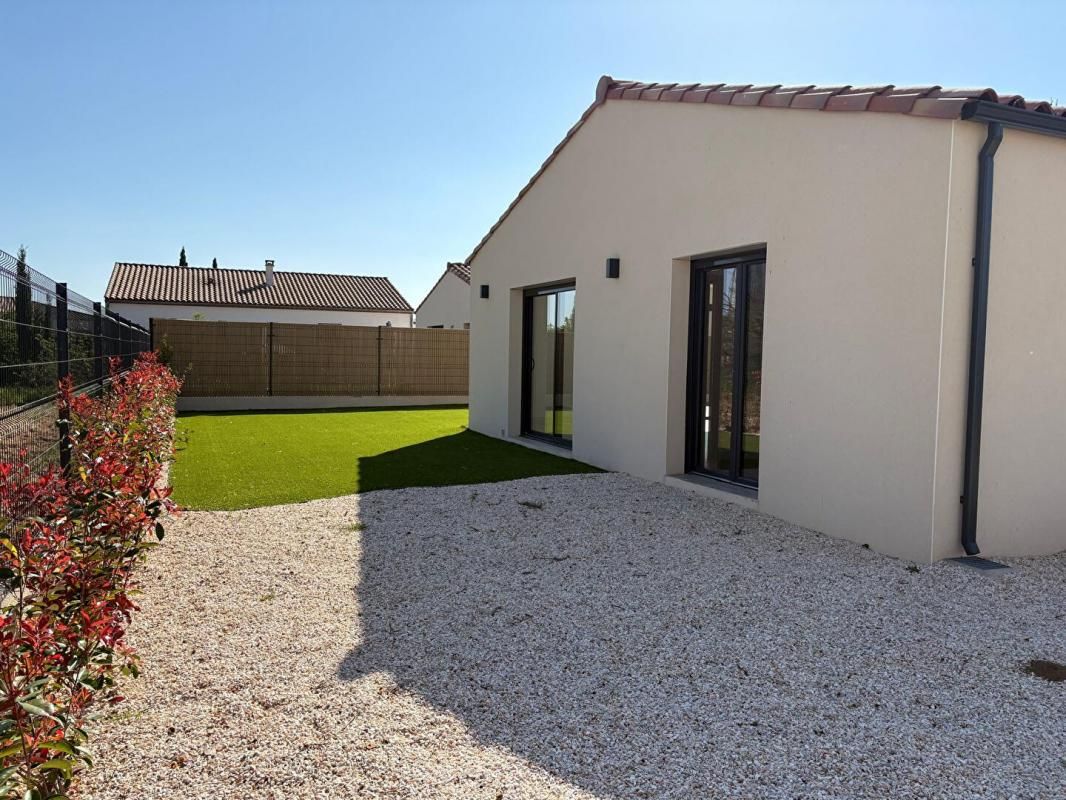 PAULHAN Villa T5 de 2023 avec 97 m2 habitables sur 500m² de jardin 2