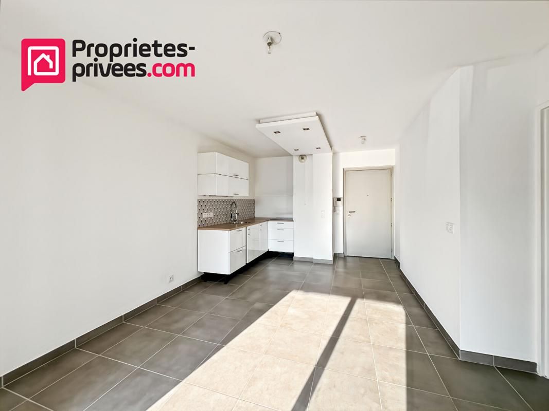 VENCE Vence Appartement T3 lumineux avec terrasse et garage 2