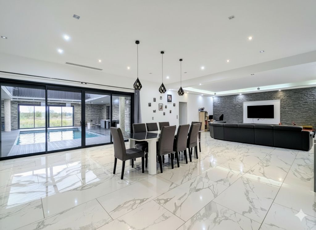 Maison Mondavezan 6 pièces 332 m2 avec piscine intérieure et terrain de 3000 m²