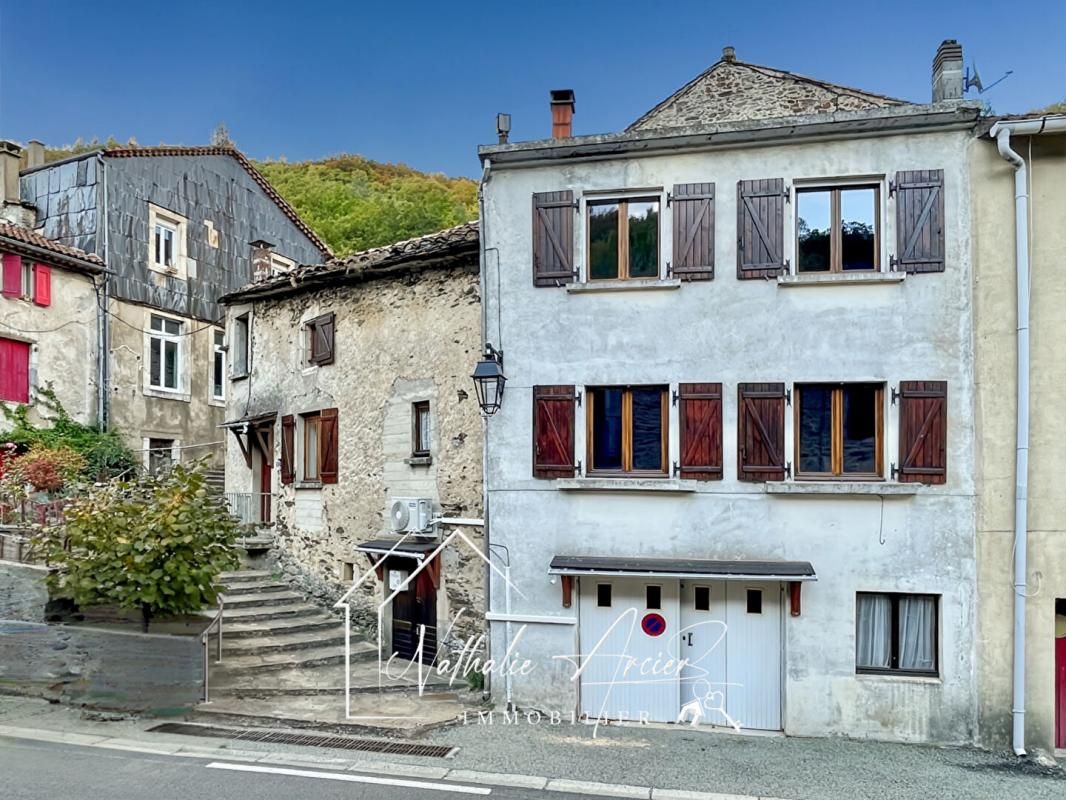 VERRERIES-DE-MOUSSANS Maison de village avec terrasse et garage 1