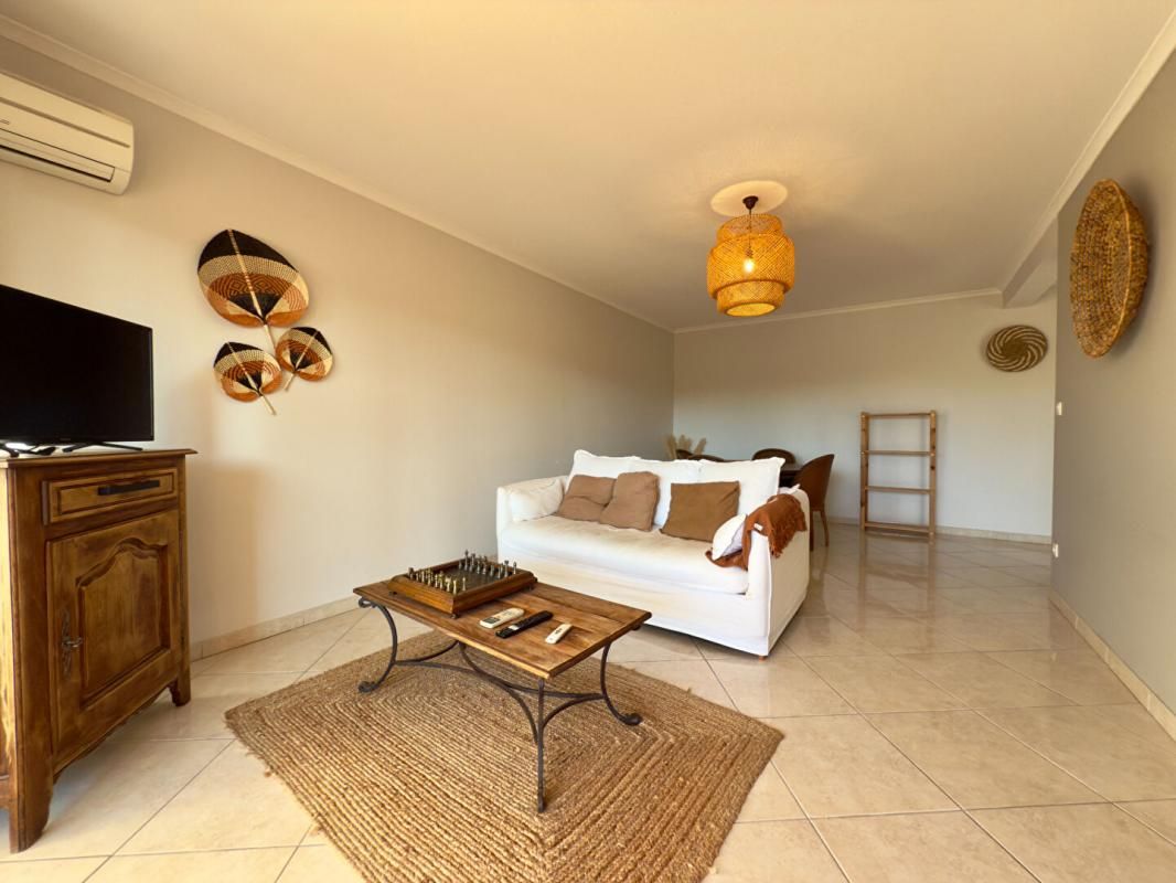 BEZIERS Appartement T3 meublé avec garage et piscine 1