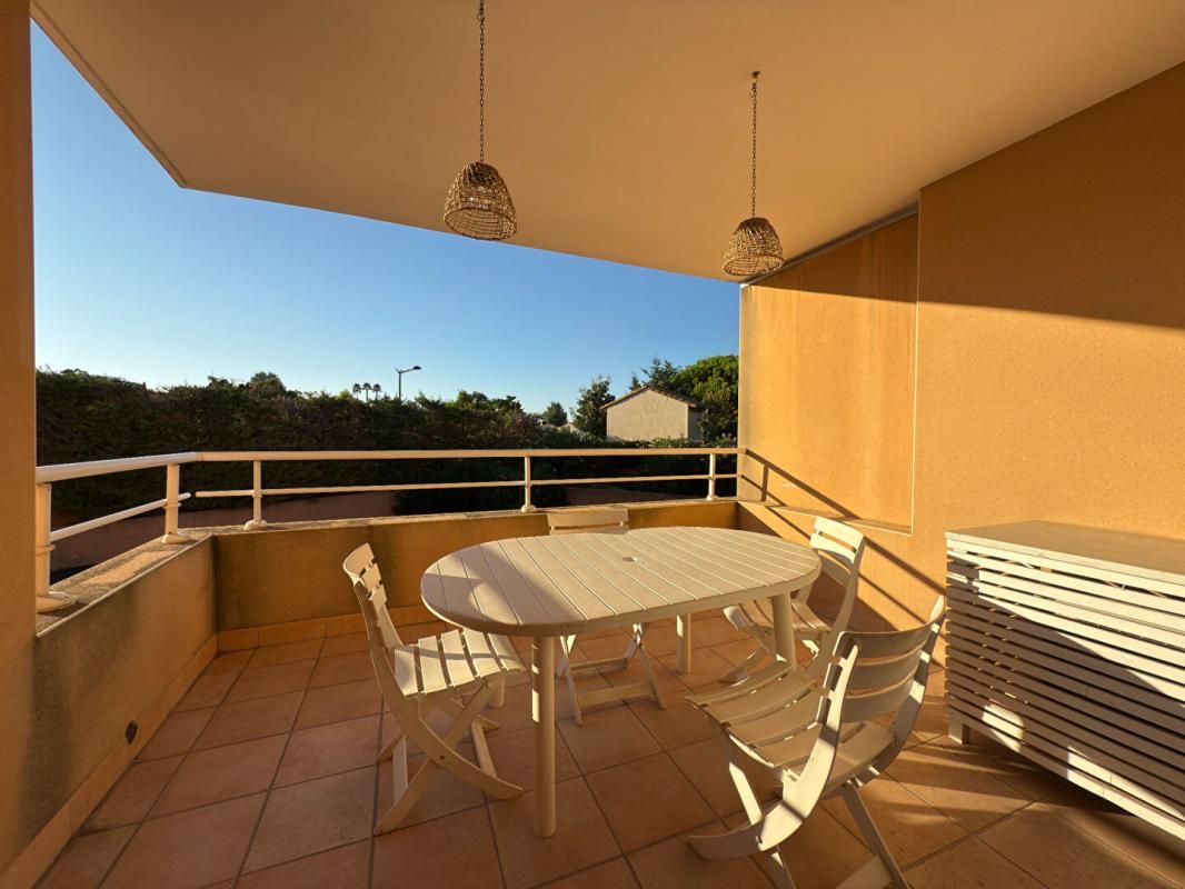 BEZIERS Appartement T3 meublé avec garage et piscine 2