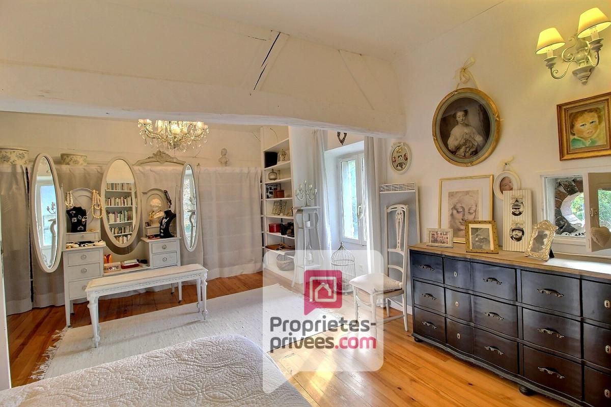 SCEAUX-DU-GATINAIS A VENDRE - MAISON DE CARACTERE - Entre MONTARGIS et FONTAINBLEAU, à 1h10 de PARIS 3