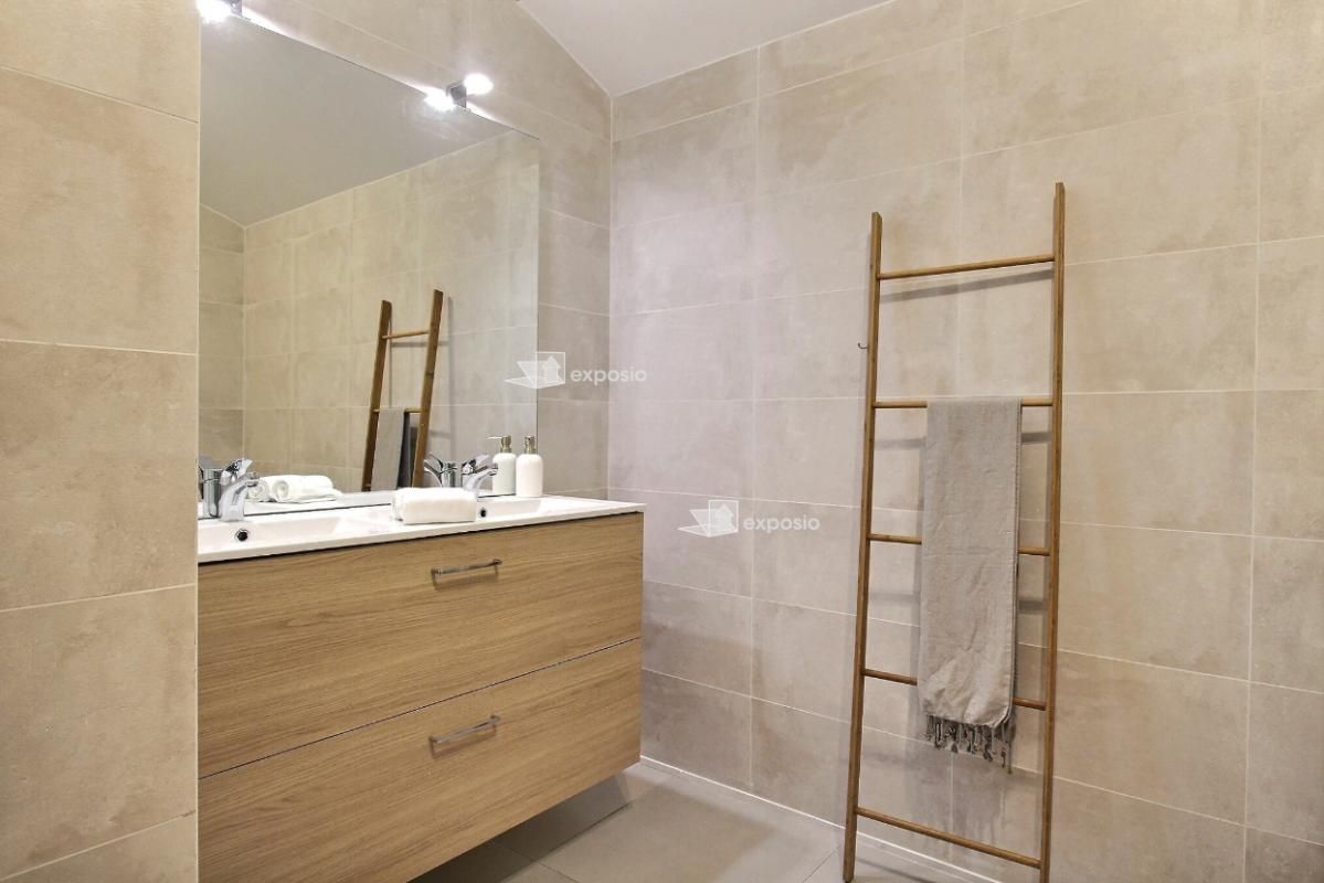 MARSEILLE-6E-ARRONDISSEMENT Villa contemporaine urbaine de 144 m² avec jardin 6e arr. Marseille 1 100 000 4