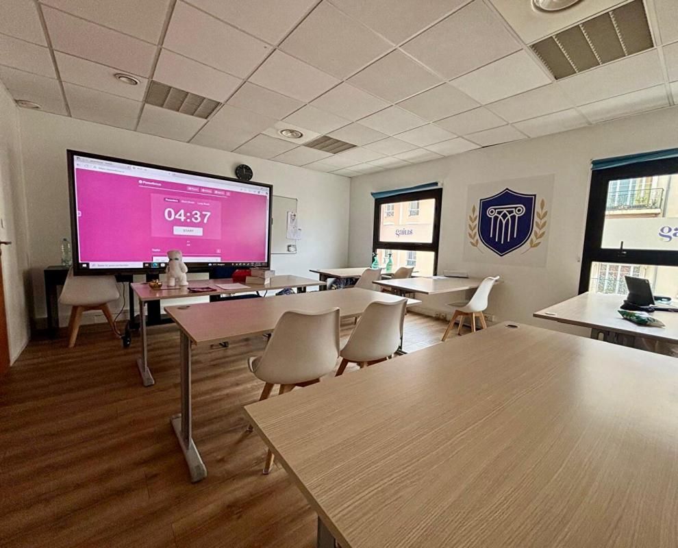 LYON-7E-ARRONDISSEMENT 69007 LYON - Vente Bureaux 326 m², rue de l université 2