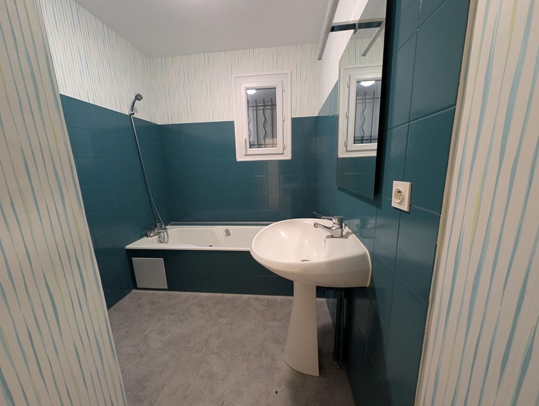 COULOUNIEIX-CHAMIERS Maison Coulounieix Chamiers 6 pièce(s) 4