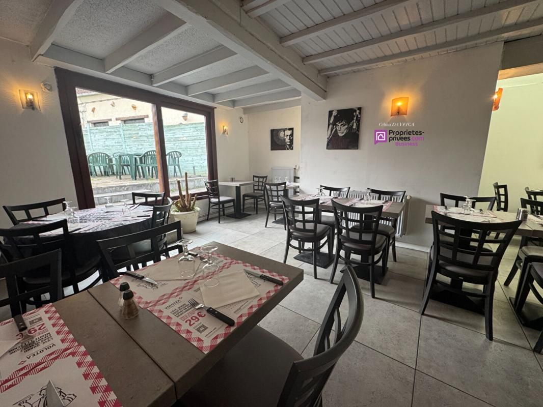 WATTIGNIES WATTIGNIES - Local commercial - RESTAURANT, TERRASSE, STUDIO 1