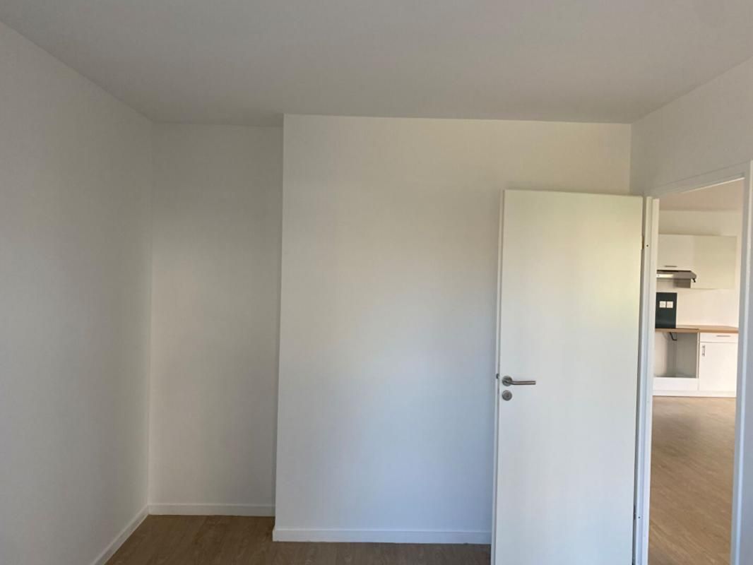 BORDEAUX Appartement Bordeaux 3 pièces de 65,38 m² - 257 000 2