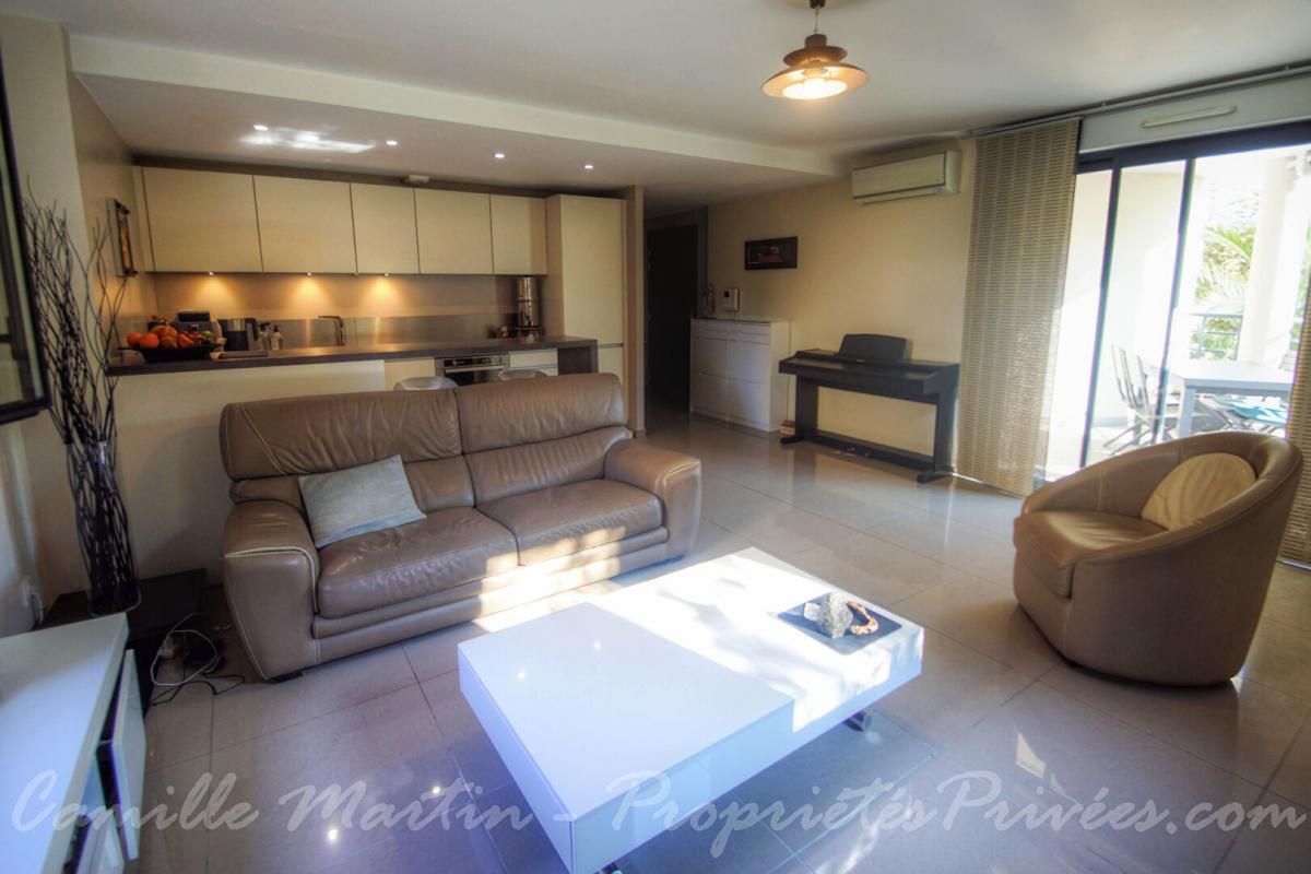 SAINT-RAPHAEL Appartement Saint Raphael 3 pièce(s) 65 m2 avec garage+parking 2