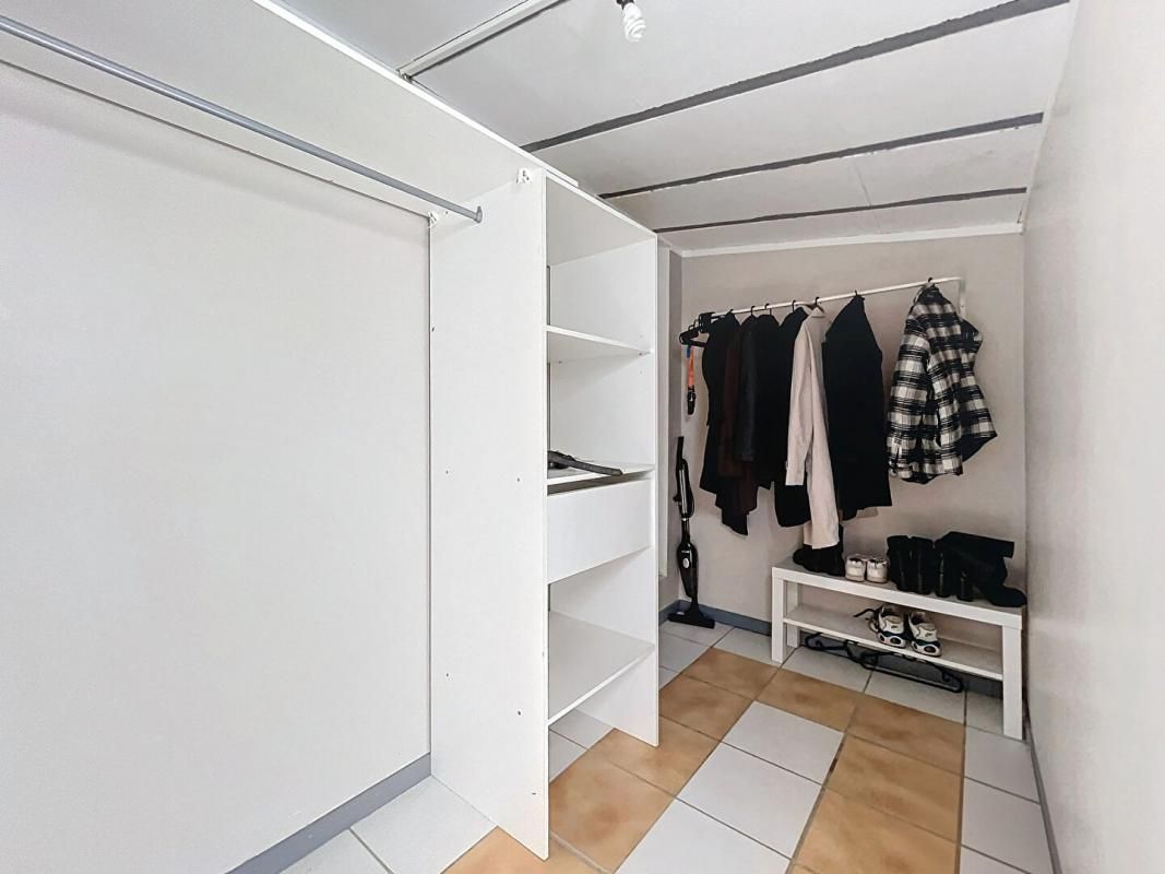 DIJON Maison Dijon 1 pièce(s) 31.20 m2 3