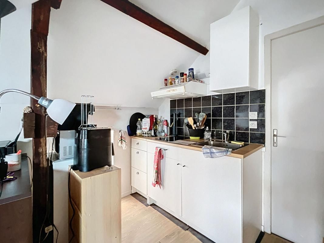 DIJON Maison Dijon 1 pièce(s) 31.20 m2 4