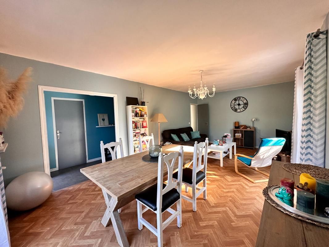 BON-ENCONTRE Maison 4