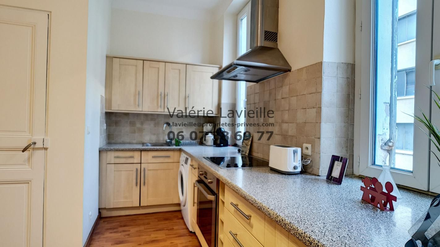 MARSEILLE-6E-ARRONDISSEMENT MARSEILLE (13006) - VAUBAN - Appartement T2 meublé - 45 m2 2