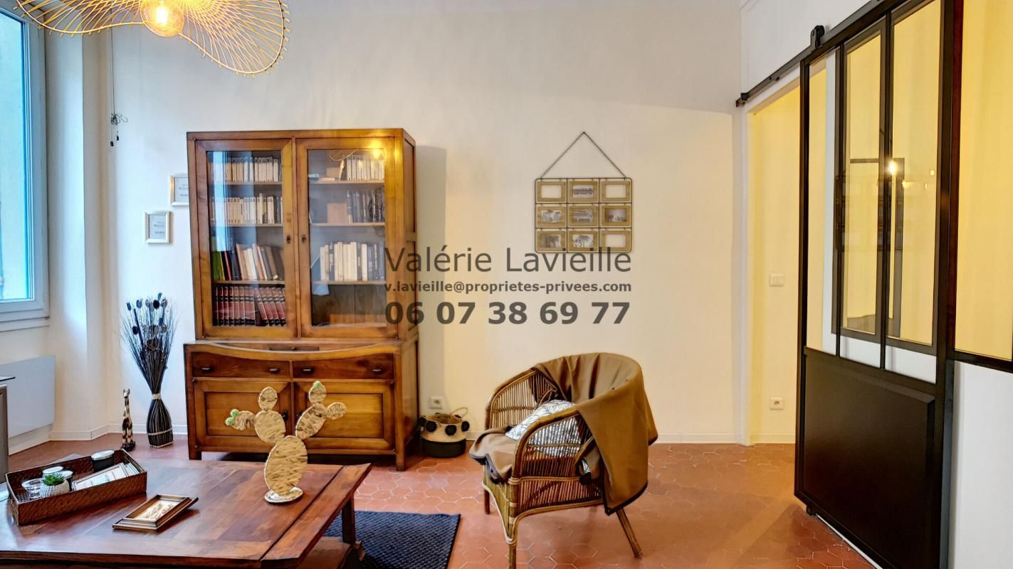 MARSEILLE-6E-ARRONDISSEMENT MARSEILLE (13006) - VAUBAN - Appartement T2 meublé - 45 m2 3
