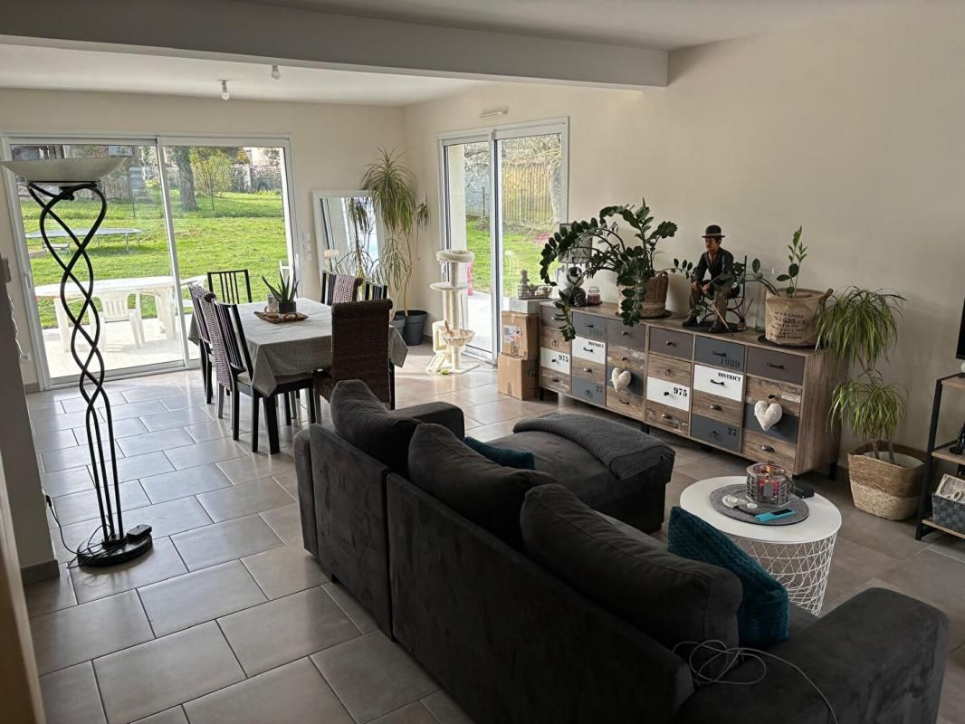 PERRUSSON Maison Perrusson 7 pièce(s) 136 m2 3