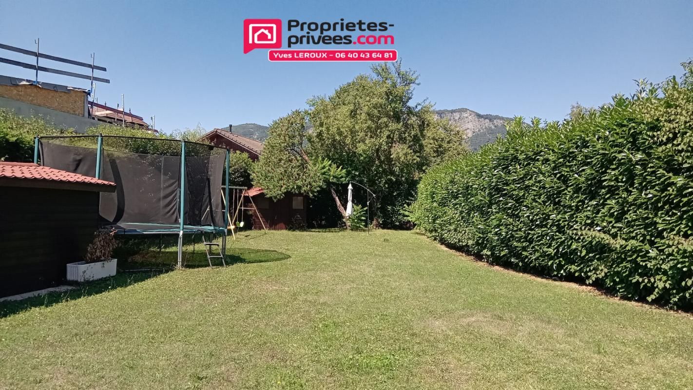 SAINT-PIERRE-EN-FAUCIGNY Terrain Saint Pierre en Faucigny 430 m2 1