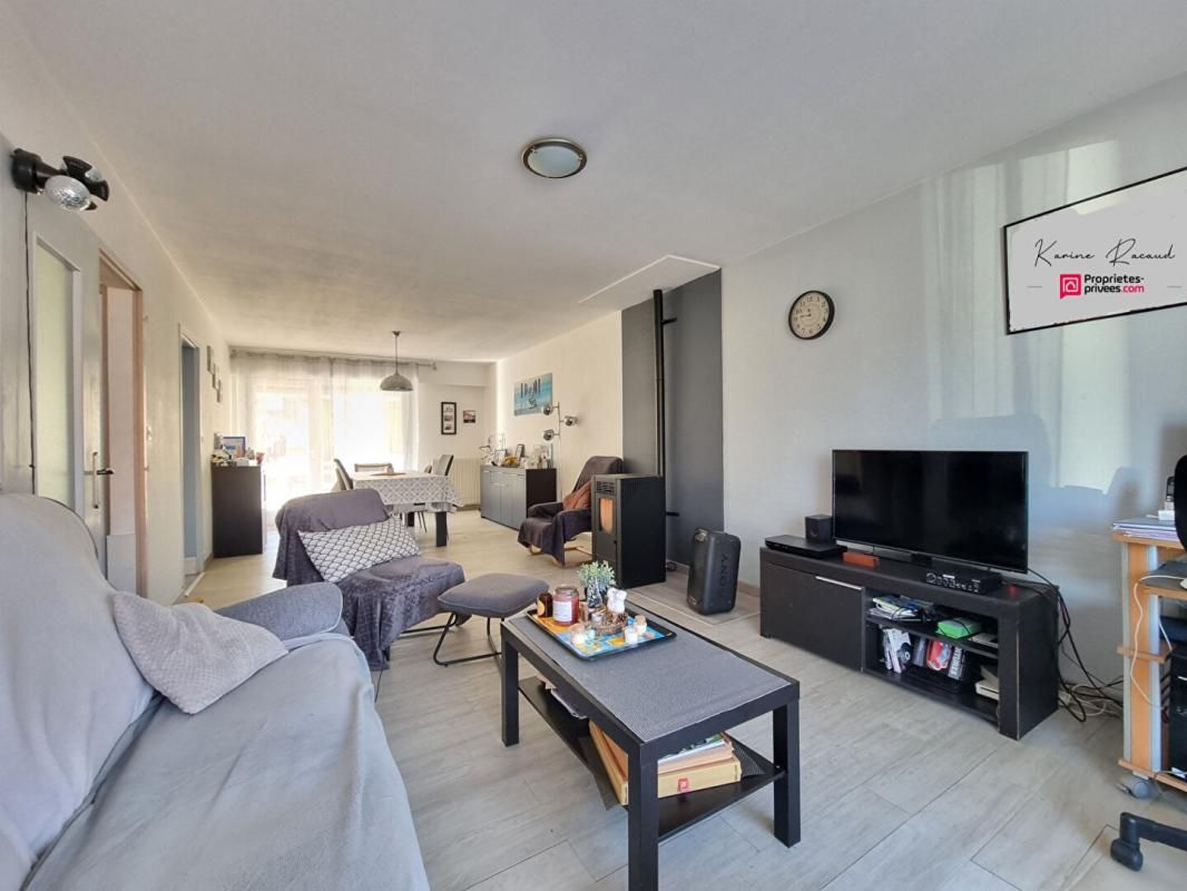 LA ROCHE-SUR-YON Maison 7 pièce(s) 125 m2 3
