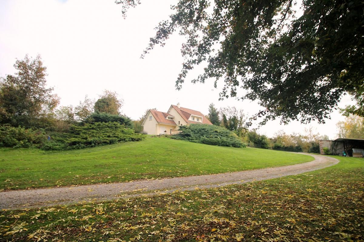 Maison d'architecte Habarcq 5 ch - 158 m²- grand jardin
