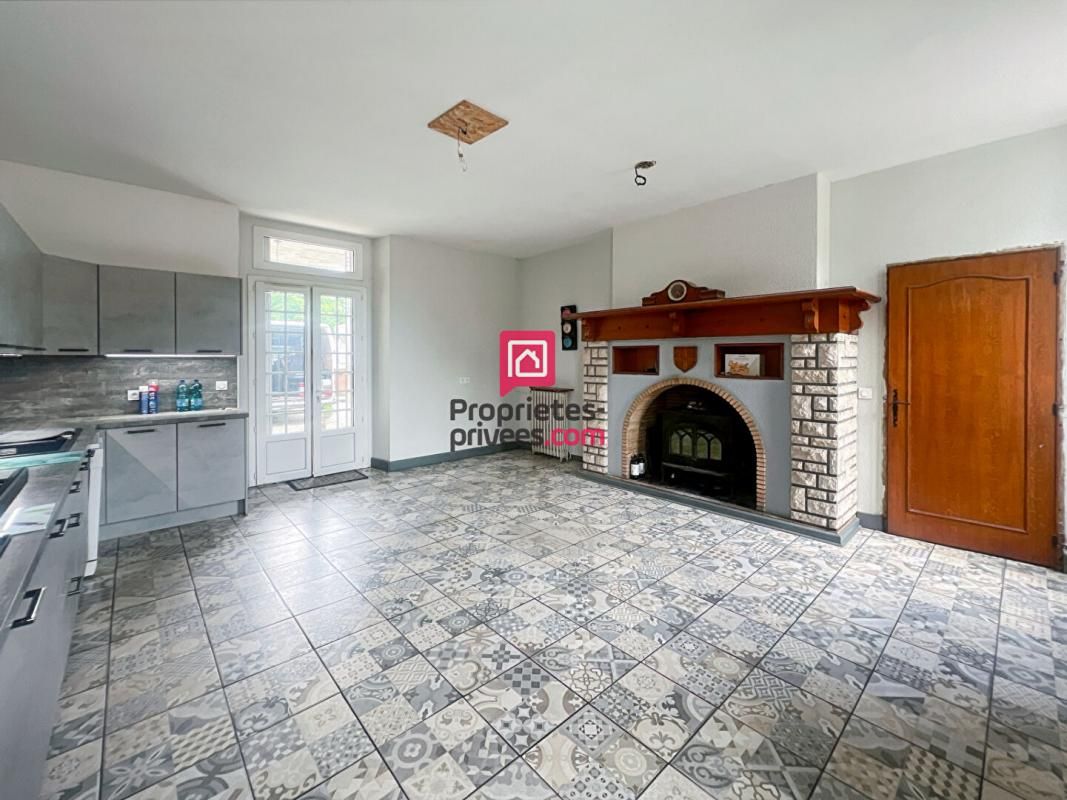 VILLANDRAUT Maison 5 chambres - annexes attenantes - jardin 2
