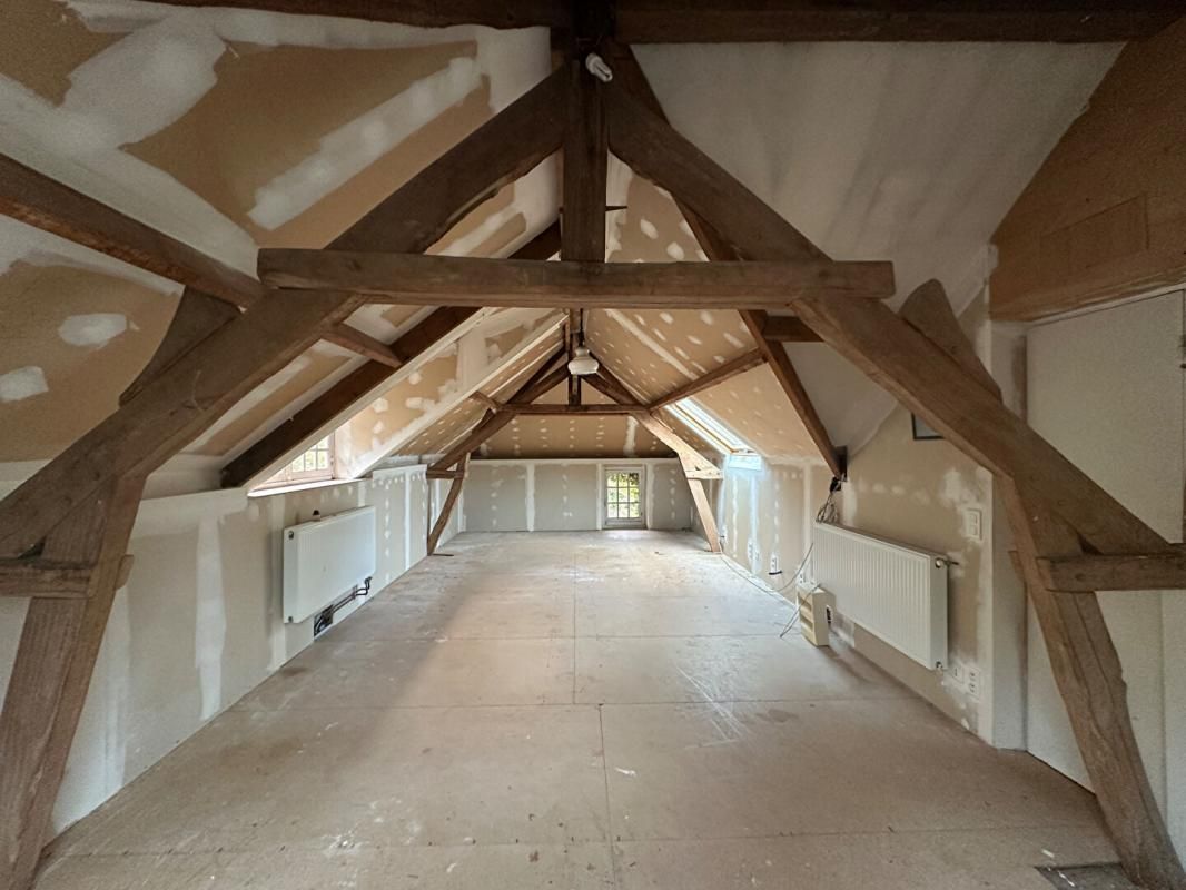 PONT-L'EVEQUE Maison au calme de 143 m² sur 1.5 hectare de prairie 3