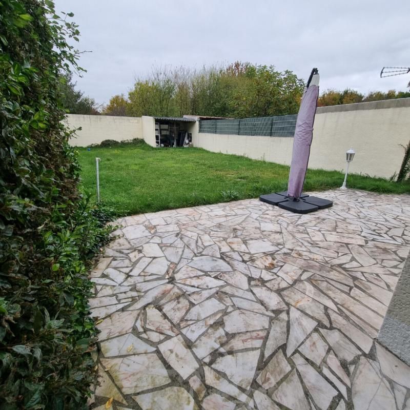 SEVRAN Proche gare Sevran-Livry RER B. Secteur LES SABLONS . Maison 6 chambres 2
