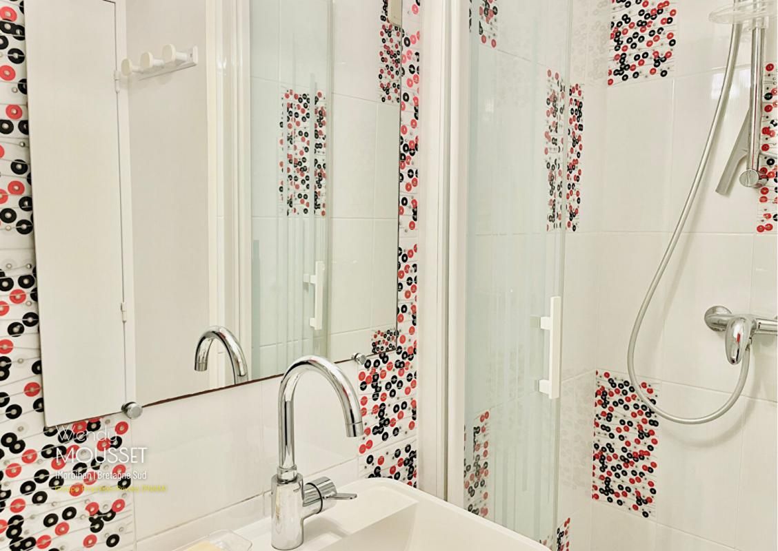 ARZON Appartement studio T1 avec jardin privatif  à 300 m de la plage 4