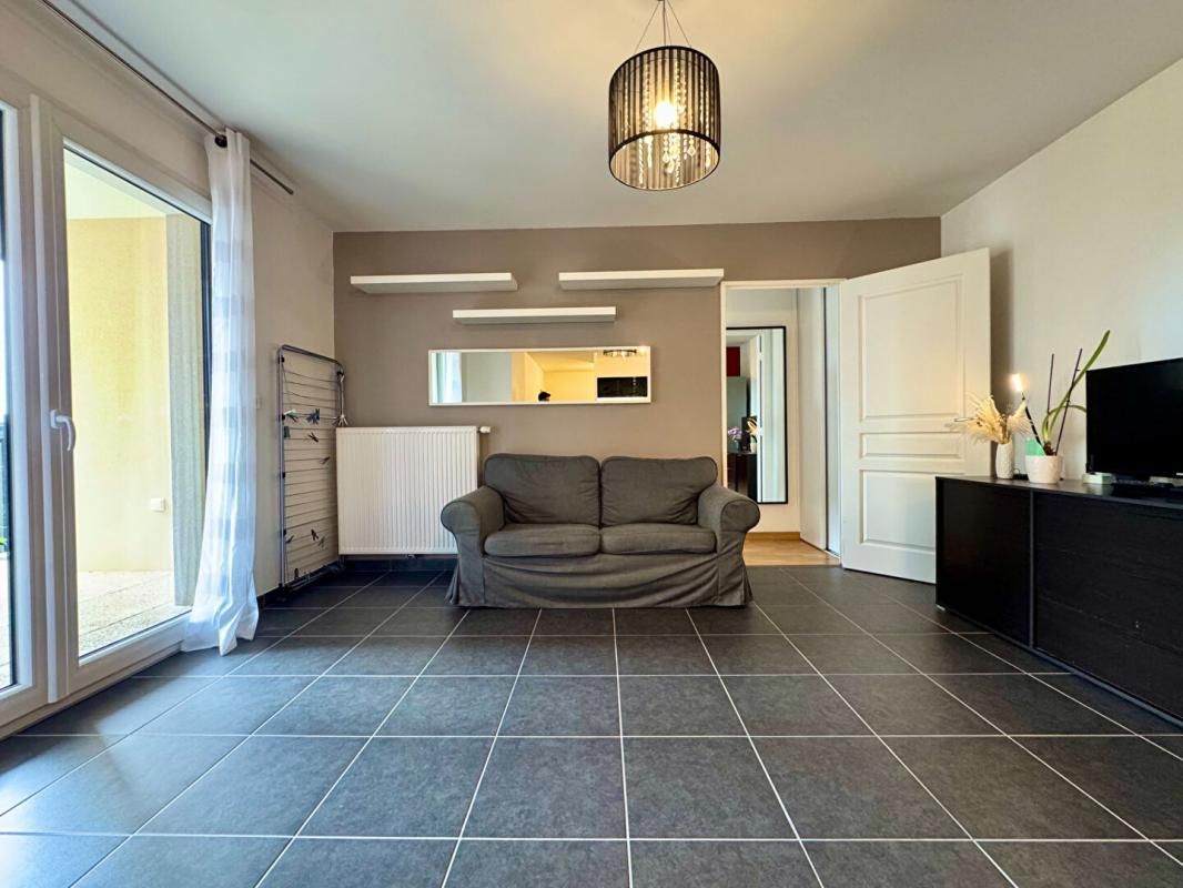 Appartement Genas 4 pièce(s) 82 m2