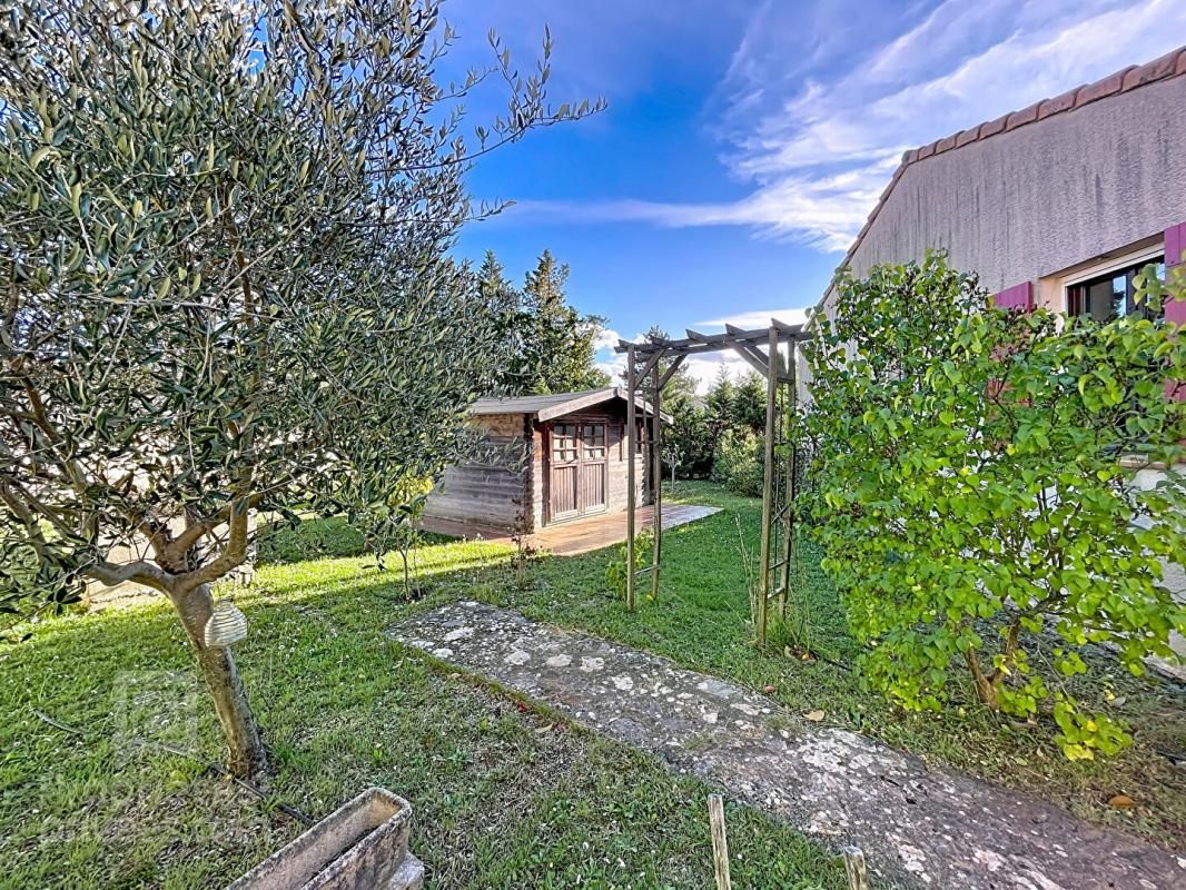 SAINT-MAXIMIN-LA-SAINTE-BAUME VILLA 3