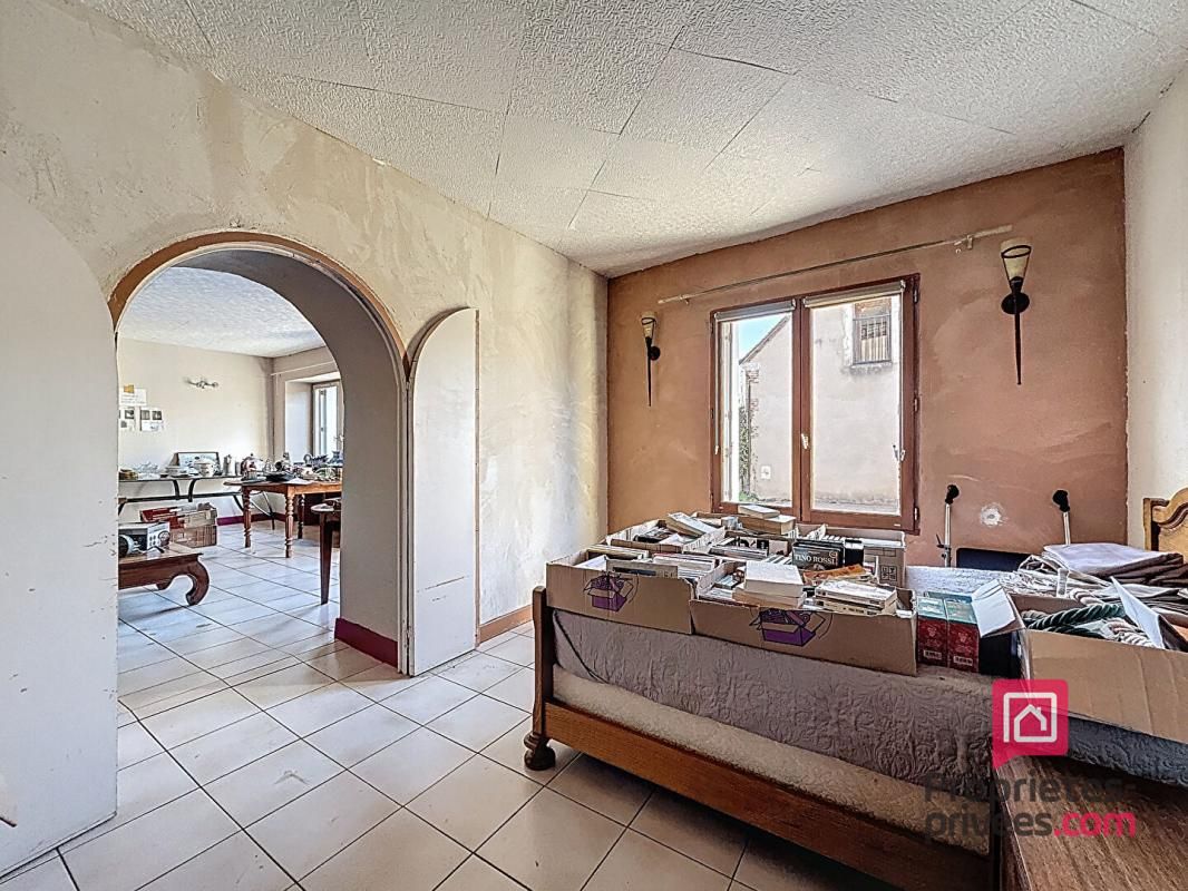 SAINT-FULGENT-DES-ORMES Secteur Bellême, maison de village de 130 m2 à rénover 3