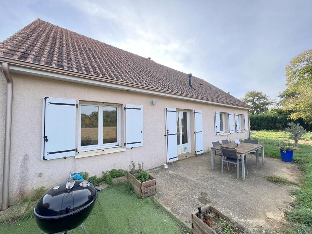 LA BAZOGE Maison de plain-pied - La Bazoge - 4 pièce(s) - 92 m 2