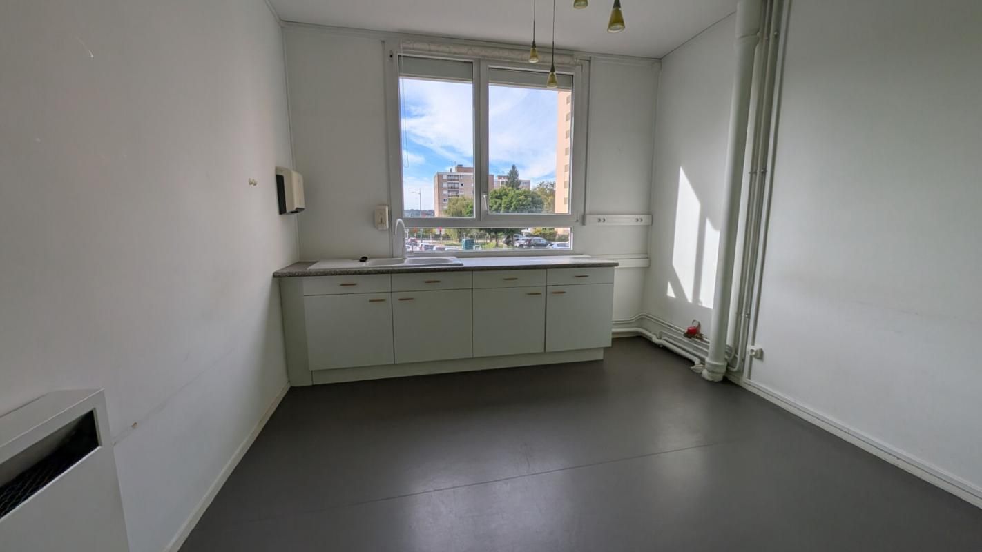 LIMOGES LIMOGES OUEST prox CHU - Ensemble de 4 APPARTEMENTS de 313 m² AVEC 4 PARKINGS ET 4 CAVES 3