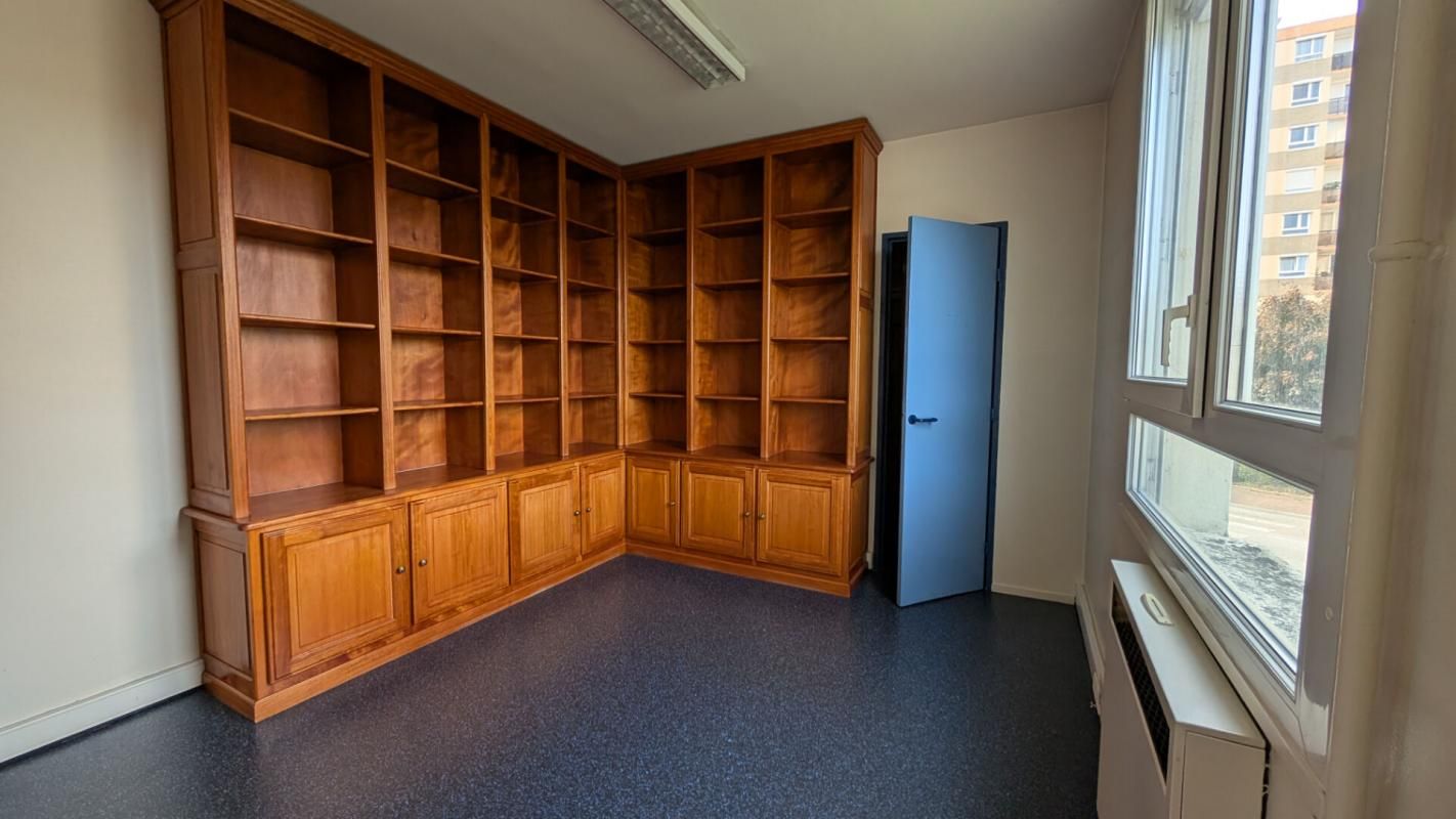 LIMOGES LIMOGES OUEST prox CHU - Ensemble de 4 APPARTEMENTS de 313 m² AVEC 4 PARKINGS ET 4 CAVES 1